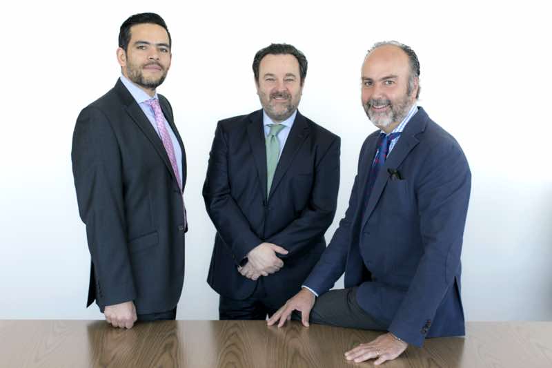 De izq. a der.: Carlos Acle Aquique, Alfonso García-Mingo y Juan Tejedo Moreira 