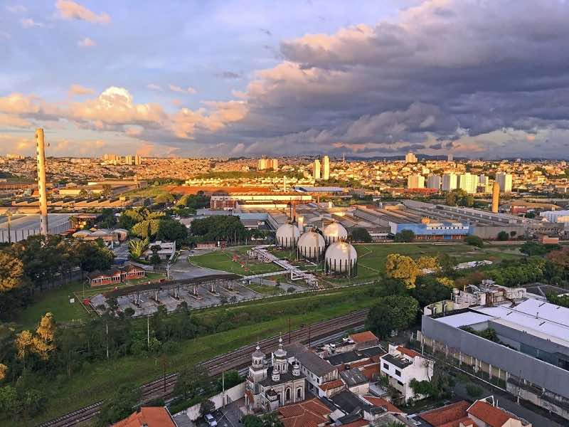 El nuevo socio está basado en la oficina de São Paulo / Bigstock