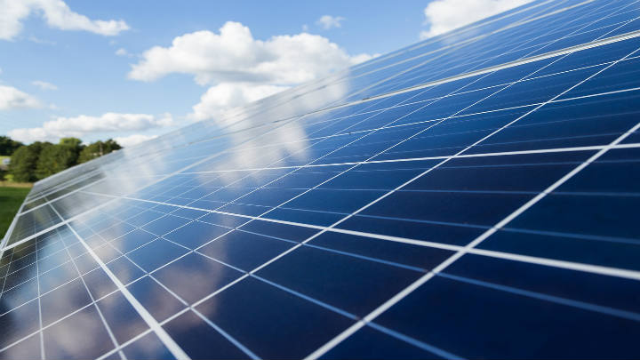 EIG Global Energy obtiene crédito para dos parques solares en Chile