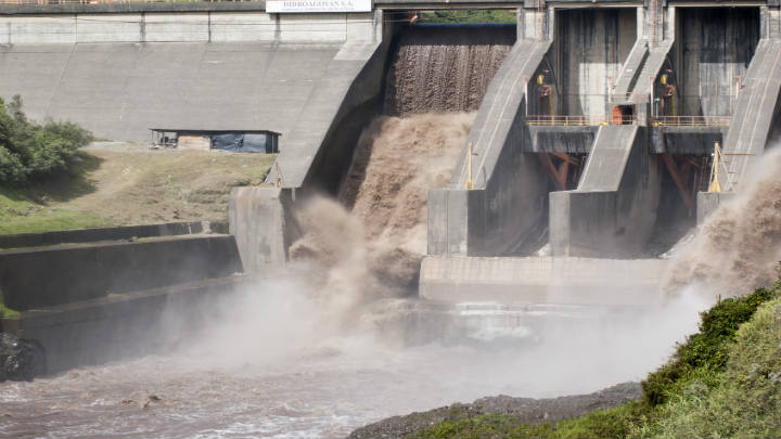 Electro Zaña obtiene financiamiento de Interbank para planta hidroeléctrica en Perú