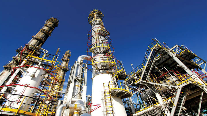Petrobras vende dos petroquímicas a mexicana Alpek SAB en Brasil