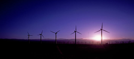 Santander y Caixabank dan crédito a Enercon para producir energía eólica