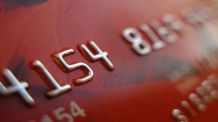Banco Falabella Perú gestiona las tarjetas de crédito CMR y CMR Visa / Bigstock