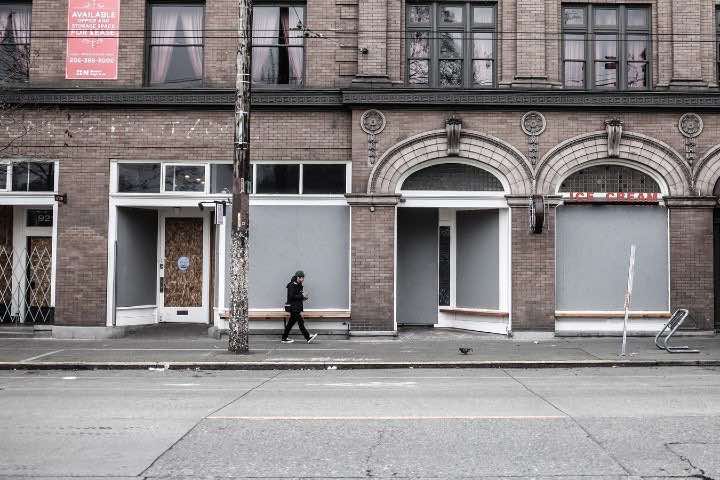 Las calles están vacías en cientos de ciudades por el aislamiento social / Foto referencial Nick Bolton