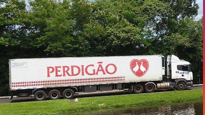 BRF es resultado de la fusión de las marcas Perdigão, que nació en 1934, y de Sadia / Tomada de BRF - Facebook