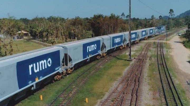 Rumo ofrece servicios logísticos para transporte ferroviario, instalaciones portuarias y de almacenamiento, especialmente en estados del sur de Brasil / Tomada de Rumo - Facebook