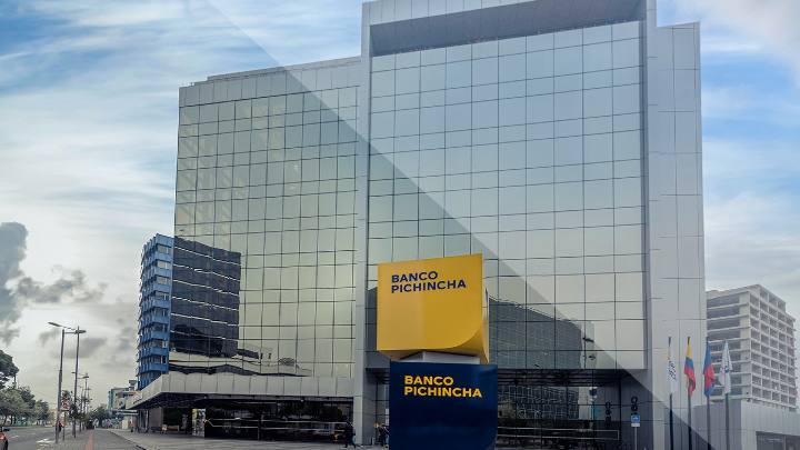 Desde 1906 Banco Pichincha ofrece productos y servicios financieras a personas, empresas, micorempresarios y Pymes / Tomada de banco Pichincha - Facebook