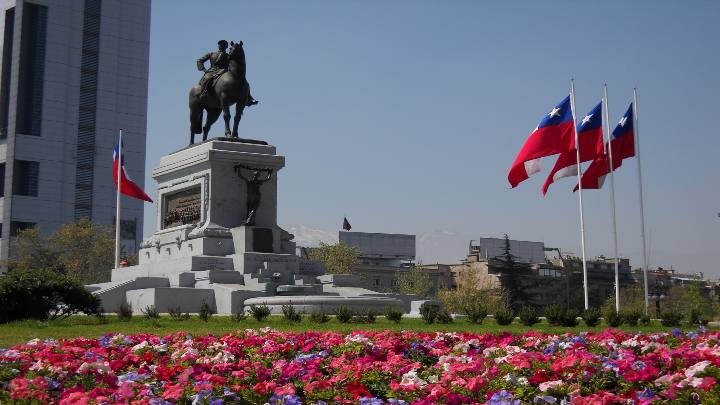 Chile discute la reforma del sistema impositivo y el cambio de su Constitución / Pixabay