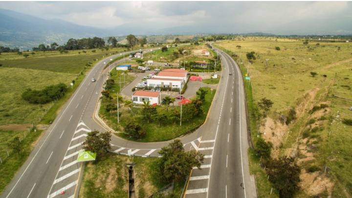 La autopista de 141 kilómetros conecta a Bogotá con Girardot, municipio del departamento de Cundinamarca / Tomada del sitio web de Vía 40 Express