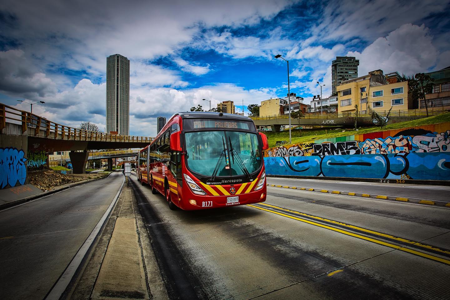 La nueva flota de buses eléctricos reemplazará unidades a diésel / Tomada de TransMilenio - Facebook