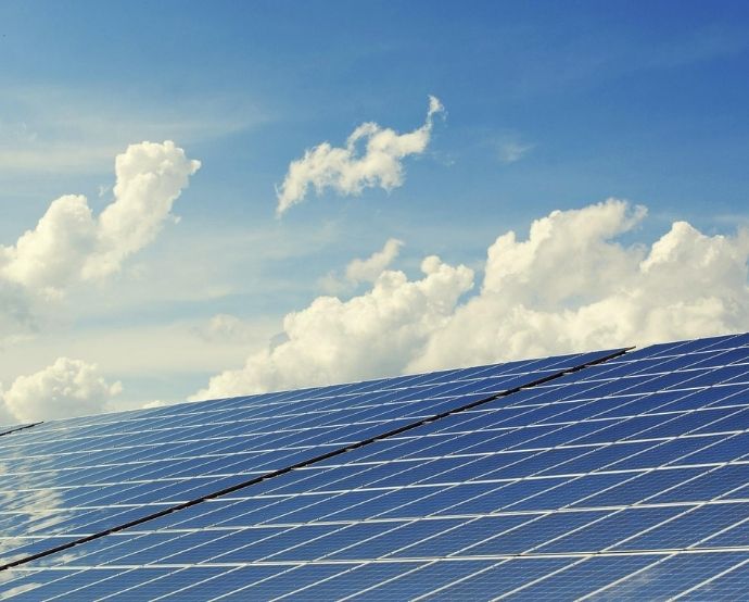 Aldo Solar ofrece productos para los sectores de informática y energía solar./ Pixabay