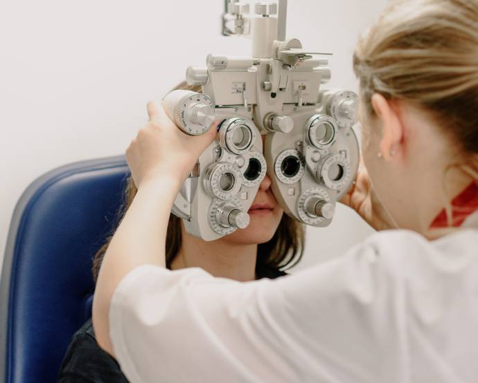 Vision One es una red nacional de hospitales especializados en oftalmología./ Canva.