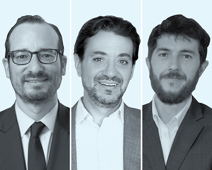 Eric Franco, de Legal Delta (izquierda); Glaucio Pellegrino Grottoli, de Villemor Amaral (derecha) y Antonio Rubilar, de Albagli Zaliasnik.