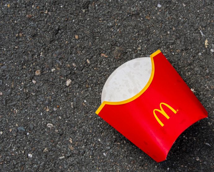 Supermac’s ha acusado a McDonald’s de recopilar marcas para bloquear a sus rivales / Unsplash; Lucas van Oort