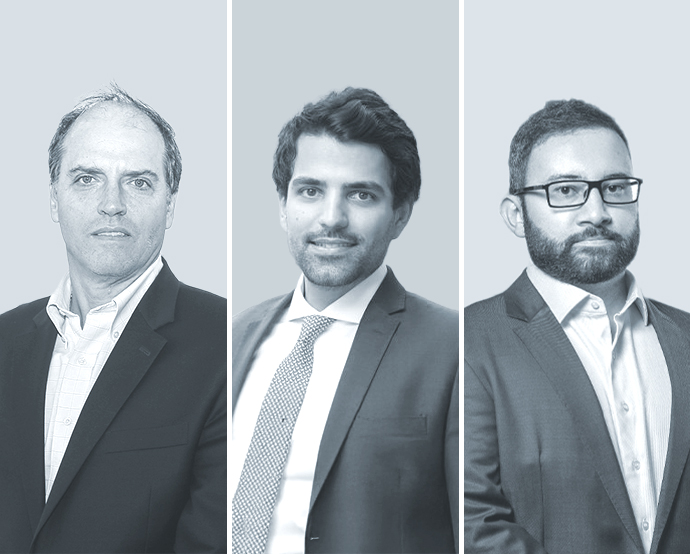 Carlos Rodríguez Capurro, de Citadelle Legal/Tax & Accounting (izquierda); Fernando John Friedmann Junior, de Pinheiro Guimarães (centro), y Bruno Zanardi, de Galvão Villani, Navarro, Zangiácomo y Bardella Advogados.