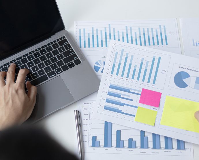 El marketing es esencial para el desarrollo de negocios / Canva.