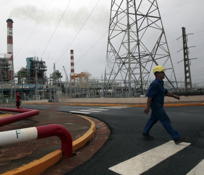 Las fuentes renovables de energía producen solamente el 4,3 % de la electricidad del país.. Foto: Jorge Luis Baños / IPS.