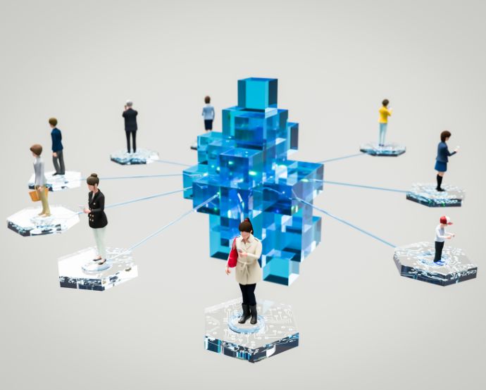Latinoamérica debe regular los sistemas de IA sin coartar la innovación / Canva