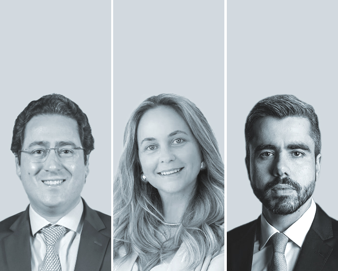 Fernando Lobo, de F. LOBO Advogados (izquierda); Adriana Garibe, de Lemos Advocacia, y Daniel Dias, de Chicarino, Quaresma, Tanaka & Dias Advogados.
