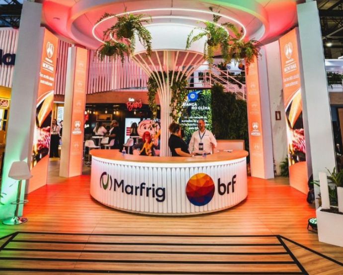 Las empresas exhibieron su oferta en la reciente edición de la exposición de alimentos y bebidas APAS Show 2025, realizada recientemente en São Paulo./ Tomada de la página de BRF en  Facebook.