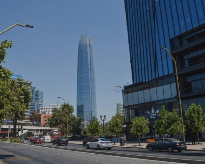 El Banco Central de Chile espera que la inflación cierre en 4,3 % este año, tomando en cuenta que ha evolucionado en línea con lo esperado y que se han moderado los riesgos al alza./ Unsplash - Alisson Rods.