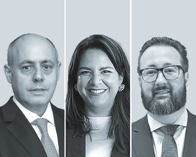 Raphael Nehin Corrêa, de Mange (izquierda); Fernanda Cirne Montorfano, de TozziniFreire, y Augusto Corrêa de Sousa, de GMPR Advogados.