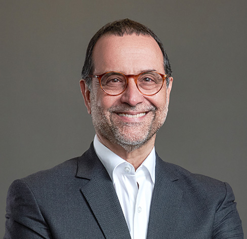 Ricardo Escobar - DLA Piper Perú