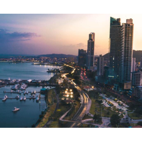 “La industria más solicitada, en materia de inversión, es la inmobiliaria”, destaca Paz. / Miguel Bruna - Unsplash.