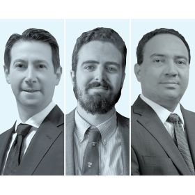 Craig Whitney, Francisco Galli Burroni y Luis Guandique Chávez