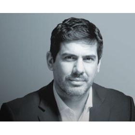 "El modelo actual de las firmas era de pocos socios y muchos asociados. Yo creo que eso se va a invertir: más gente diseñando y pensando estratégicamente, y menos ejecutando, porque para eso vas a tener la tecnología". / Foto: Juan Manuel Haddad.
