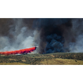 Larrain apoya en traslado a Chile de avión cisterna para combatir incendios