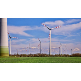 Saeta Yield adquiere parques eólicos en Uruguay con asesoría de cuatro bufetes