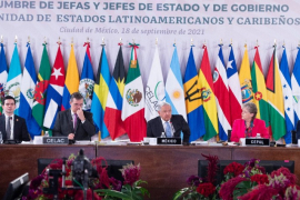Países de la CELAC aprueban lineamientos de autosuficiencia sanitaria para América Latina y el Caribe / Naciones Unidas.