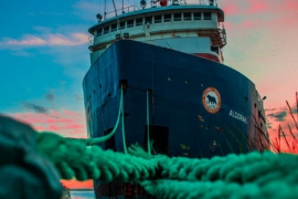 El transporte marítimo también está experimentando un viraje hacia las energías renovables. / Unsplash, Dylan McLeod.