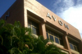 De 3.000 empleados que tenía Avon, en 2021 solo quedaban 400./ Tomada de Foursquare
