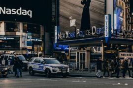 DeepSeek-R1 fue desarrollado a muy bajo costo, 5,6 millones de dólares, y en menos de dos meses./ Unsplash -  Igor Omilaev.