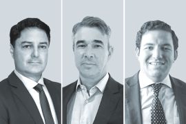 Rolando Laclé Zúñiga, de Consortium Legal (izquierda); Renato de Menezes Pires, de De Vivo, Castro, Cunha e Whitaker Advogados (centro), y Carlos Cornejo Abarca, de Mackenna Cruzat.