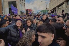 A menos de un mes para las legislativas nacionales, el presidente Milei hace campaña en Ushuaia, provincia de Tierra del Fuego./ Tomada de la cuenta de X de Agustín Coto, candidato a senador nacional.