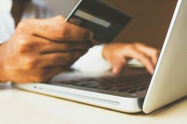 La norma deroga la Resolución 16 del 25 de agosto de 2022 y amplía las facultades operativas del MININT sobre el sistema financiero. / Foto: Unsplash - rupixen.
