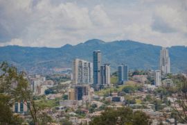 La reincorporación al CIADI es vista como uno de los pasos más firmes para captar nuevas inversiones. / Foto: Unsplash - Edgard Josue. 