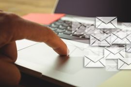 La promulgación de la Ley No. 10962 trajo consigo la creación de un trámite expedito para registrar el correo electrónico para la recepción de notificaciones. / Foto: Diseñado por Magnific.