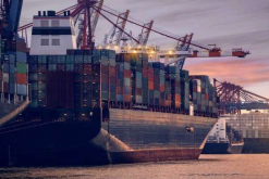 SAAM ofrece servicios portuarios, de remolcadores y logísticos en 10 puertos de la región /  Pixabay
