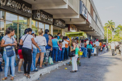 "La armonización tributaria debería impulsar la industria venezolana. Por ejemplo, si es acompañada con medidas económicas, como la reactivación del crédito en general". / Flickr. 
