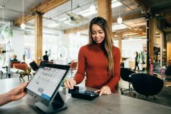 BIT provee inteligencia de negocios para canales minoristas tradicionales / Unsplash, Blake Wisz