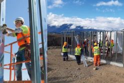 Grupo Cintac ofrece productos de acero y otros materiales, soluciones para los sectores de construcción modular, agrícola, energía y construcción habitacional y productos y servicios en las áreas de señalización y mantenimiento vial./ Tomada de la cuenta de la empresa en Linkedin.