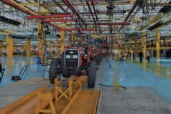 La industria manufacturera es una de las que mayor espacio industrial demanda en México./ Unsplash - Amin Khorsand.