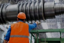 Para las zonas francas dominicanas o las maquilas centroamericanas, los nuevos aranceles aumentan los costos operativos y disminuyen su competitividad frente a terceros países./ Canva.