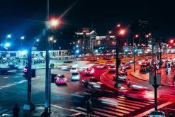 La decisión del INDECOPI es errónea, pues el plazo legal de 30 días empezó a correr desde la solicitud del 23 de septiembre. / Unsplash, BLITZMENT.