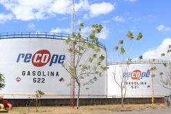 Costa Rica cerró 2025 con 98,6 % de generación eléctrica renovable, cuenta con recursos geotérmicos, acceso a dos litorales e infraestructura logística de Recope. / Foto: Recope.