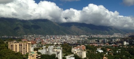 John Tucker es el nuevo socio sénior de LEĜA Abogados en Caracas / Bigstock